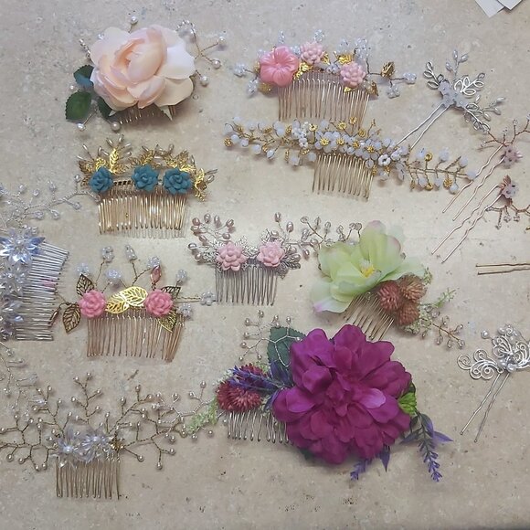 Reseller lot of 15 combs and pins. Handmade here in the USA Flower hair things